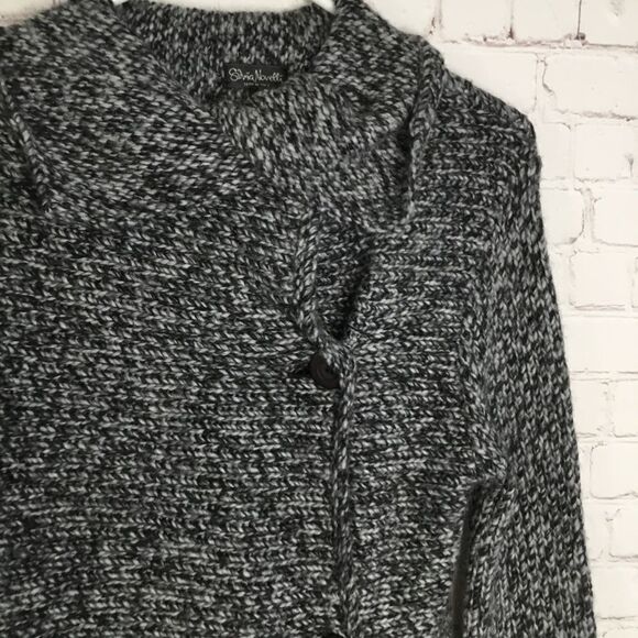 VTG Silvia Novelli Women’s Gray Two Button Long Sleeve Cardigan Italy Size S - Picture 10 of 14